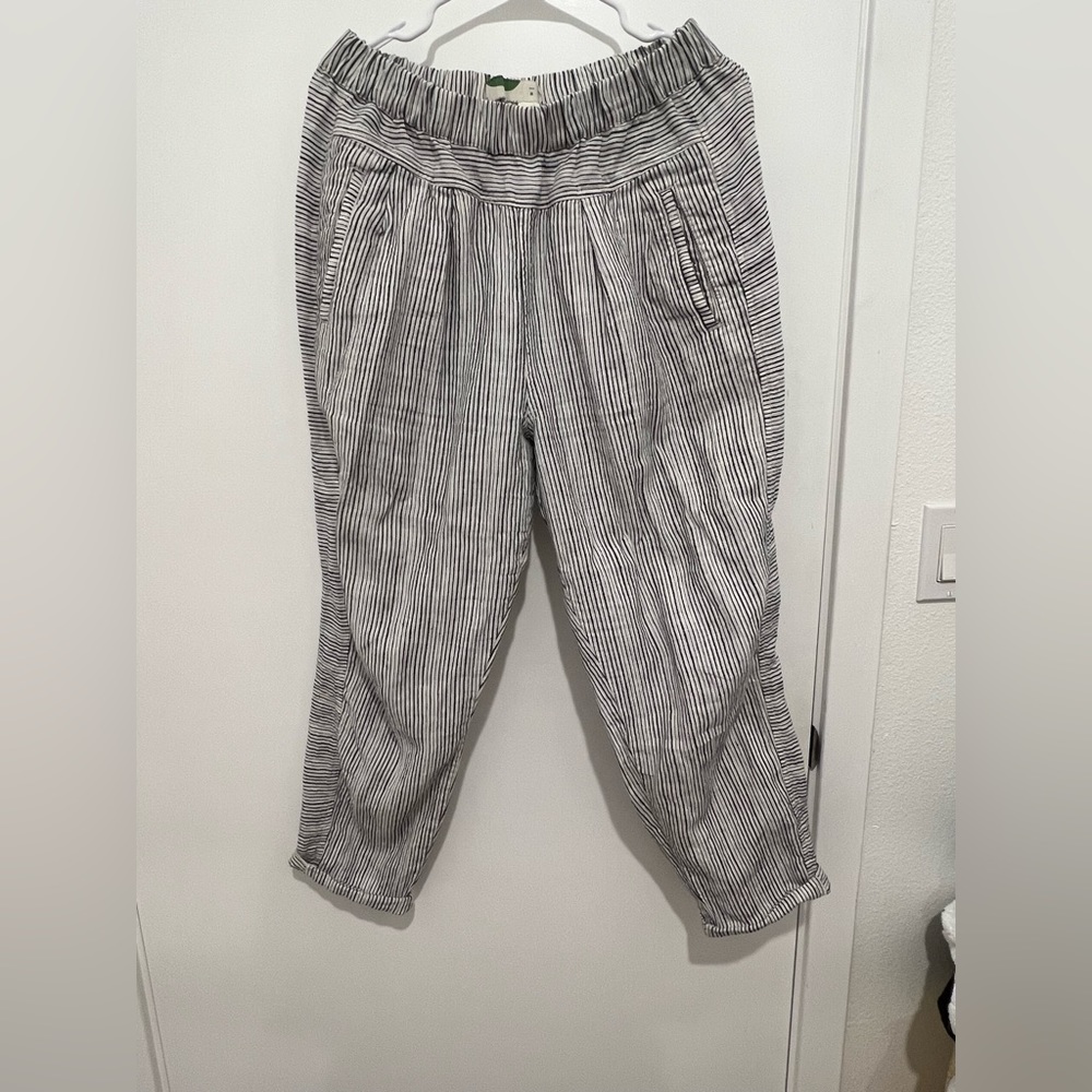 Size Small By Anthro Tapered Legged Pant